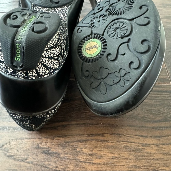 Jambu Miro 7.5 Black and White Floral Wedge Slip On Clogs Comfort Shoe - Picture 9 of 12